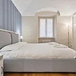 Guesthost - Porta Susa Elegant & Design