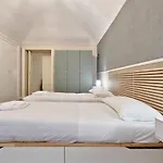 Apartment Guesthost - Porta Susa Elegant & Design Turin