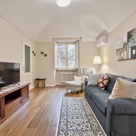 アパート Guesthost - Porta Susa Elegant & Design *