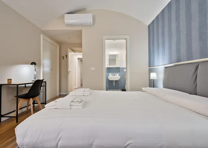 Guesthost - Porta Susa Elegant & Design Apartman *