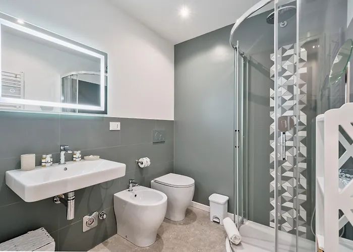 Guesthost - Porta Susa Elegant & Design *