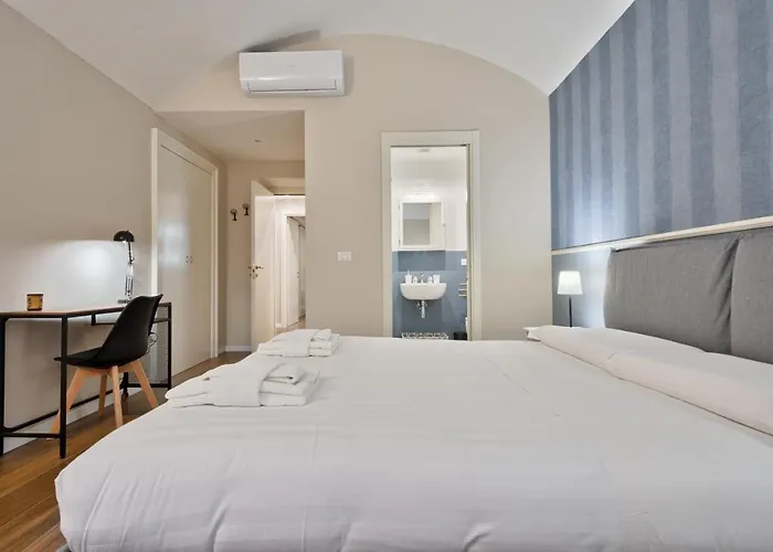 Guesthost - Porta Susa Elegant & Design * Torino