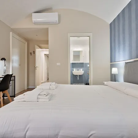 Guesthost - Porta Susa Elegant & Design Appartement *