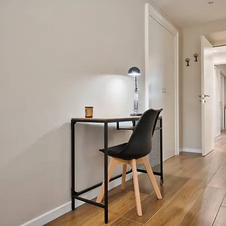 Guesthost - Porta Susa Elegant & Design * トリノ