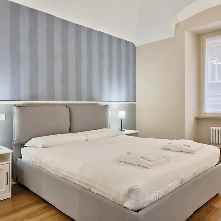 アパート Guesthost - Porta Susa Elegant & Design