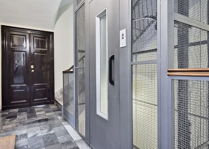 Apartamento Guesthost - Porta Susa Elegant & Design Turim